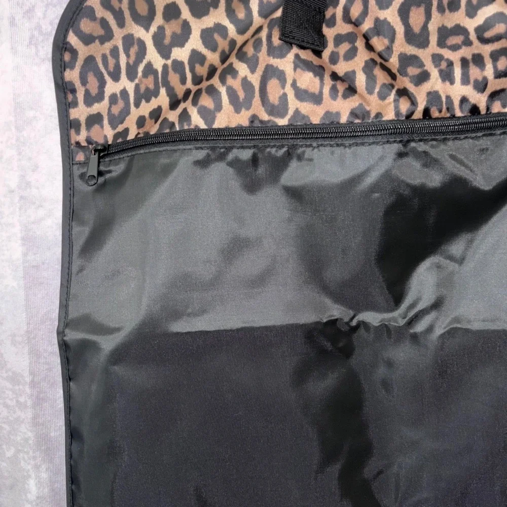 NWT Chico's Brown Leopard Print Mob Wife Garment Bag Travel Suit Cover - Picture 5 of 9